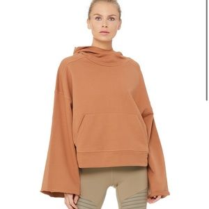 Alo Low Key Hoodie. Henna color